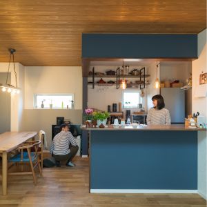 ペレットストーブとモロッカンテイストの住まい ペレットストーブとモロッカンテイストの住まい