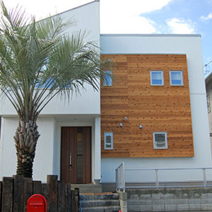 事例写真：STYLE-S：ホワイトガルバ+リアルウッドの家