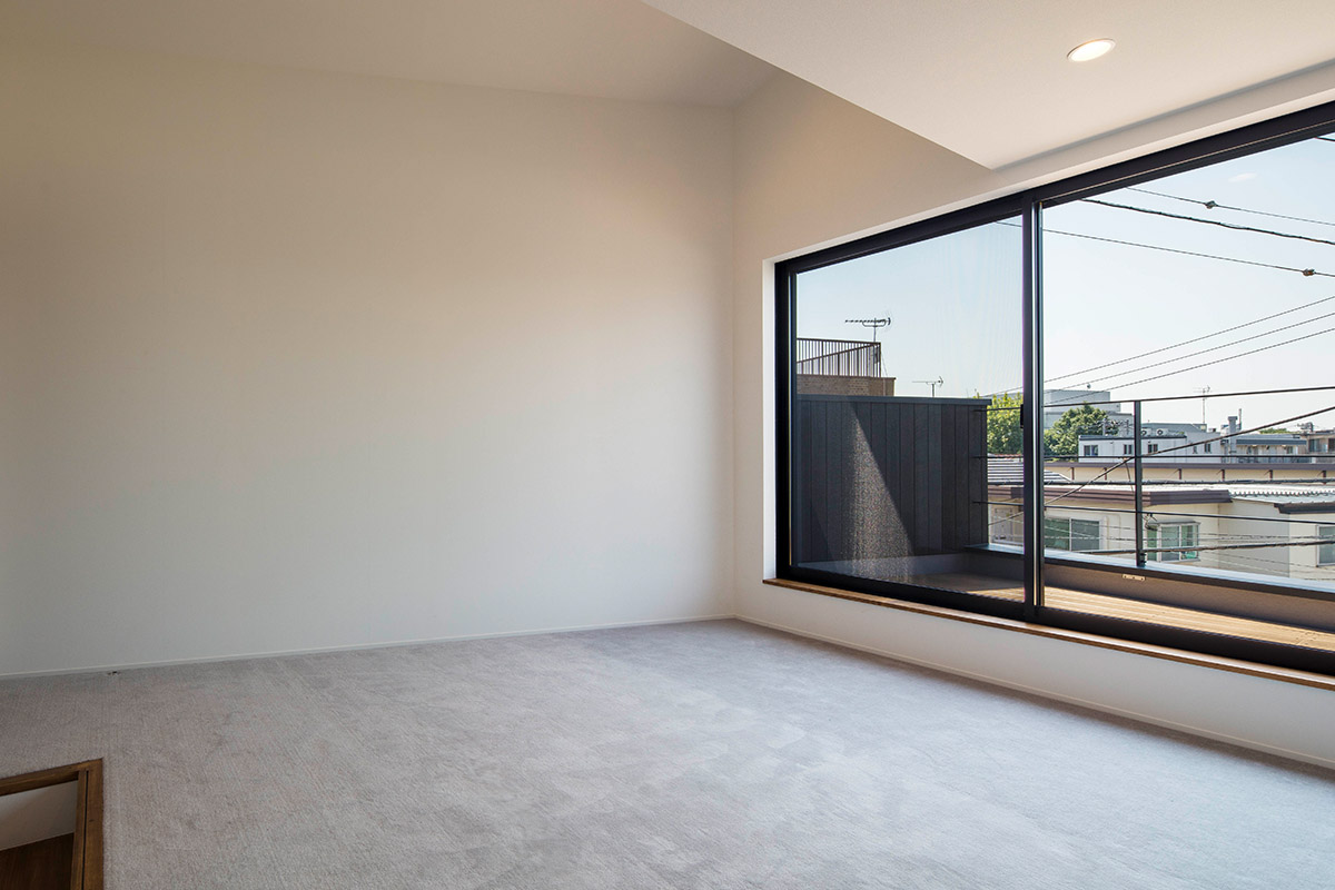 日本製 DIYも自由に楽しめる家 モルタル出窓の素敵なハウス 全面 ...