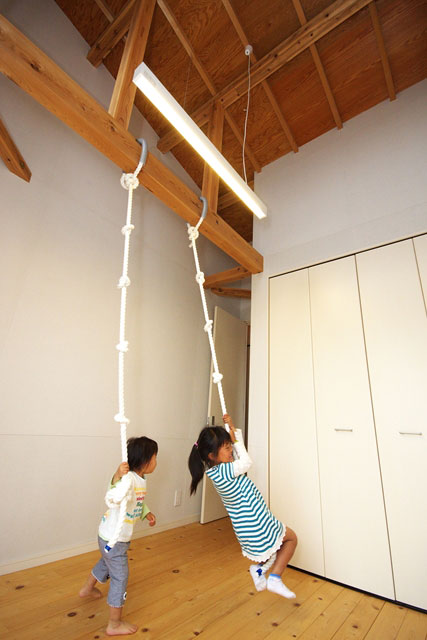 【子供部屋：事例写真一覧】子供部屋に遊び心、5帖＋収納１帖、これで子供は十分。その分リビングを大きくし、全体の建物面積の調整。 