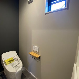 無垢床とスチール階段のカッコいい5LDKの家 無垢床とスチール階段のカッコいい5LDKの家