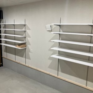 ビルトインガレージと広々としたリビングのあるお家 ビルトインガレージと広々としたリビングのあるお家