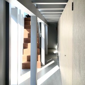 太陽を取り込み視界が広がる木構造の家 太陽を取り込み視界が広がる木構造の家