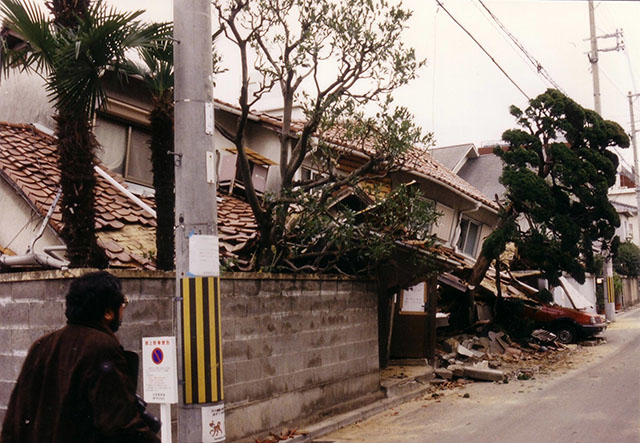 写真：阪神大震災の惨状3（天野彰）